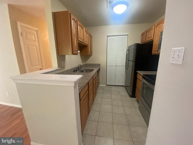 Building Photo - 1405 Britton Pl