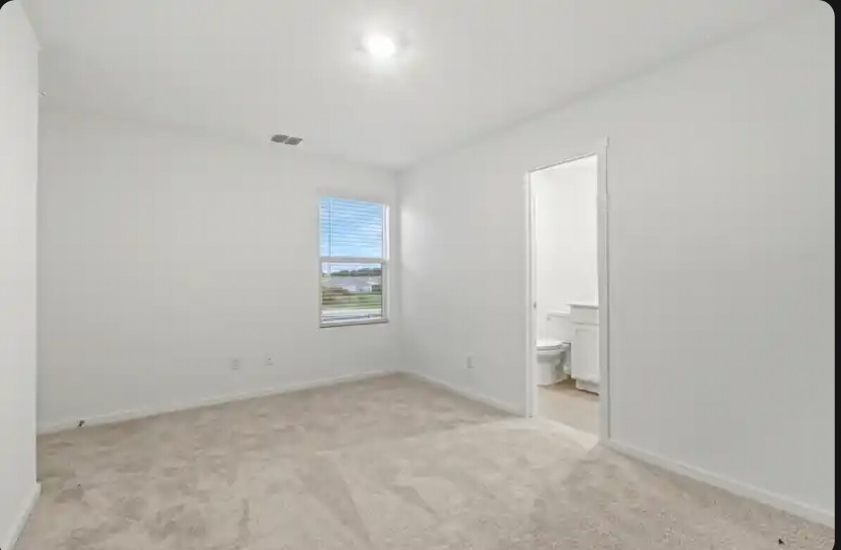 Building Photo - 726 Sandhill Crane Ln