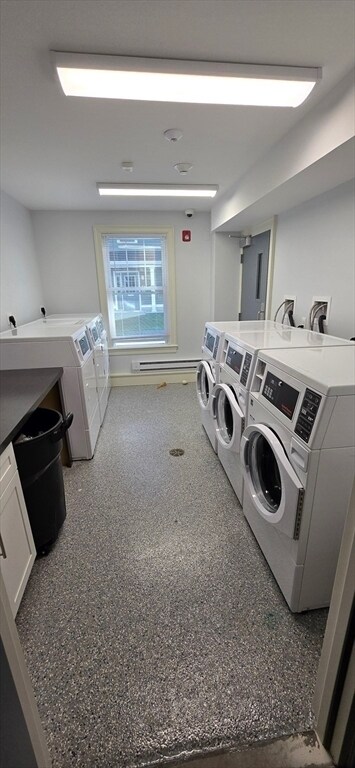 Building Photo - 462 Main St