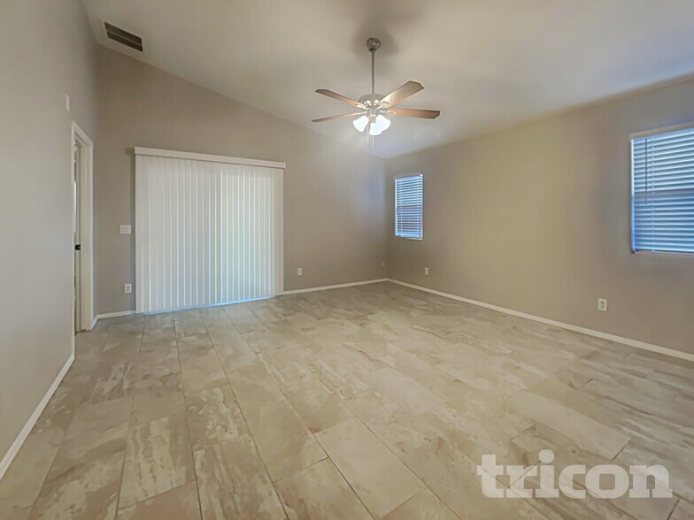 Building Photo - 25738 W St Catherine Ave