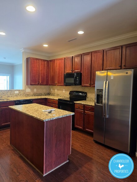 Building Photo - 210 Leighann Ridge Ln