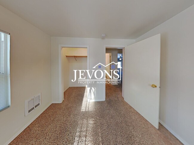 Building Photo - Coming soon! Pet-Friendly 3-Bedroom Home in Naches with Easy Access to Hwy 12