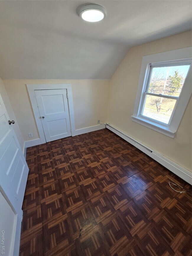 Building Photo - 185 S Franklin St