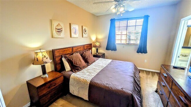 Building Photo - 5711 Bentgrass Dr