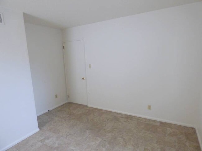 Building Photo - 2309 Birchwood- Nice Three Bedroom Ranch H...