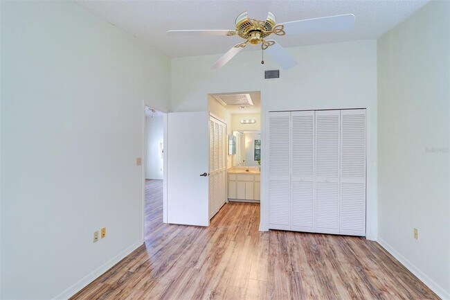 Building Photo - 2400 Winding Creek Blvd