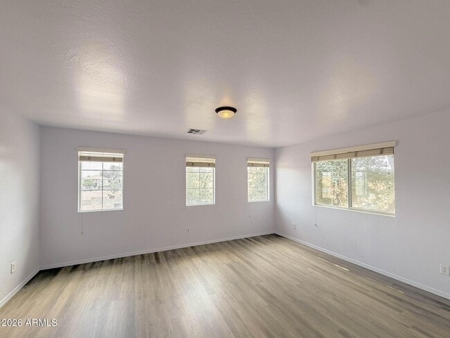 Building Photo - 5216 W Albeniz Pl