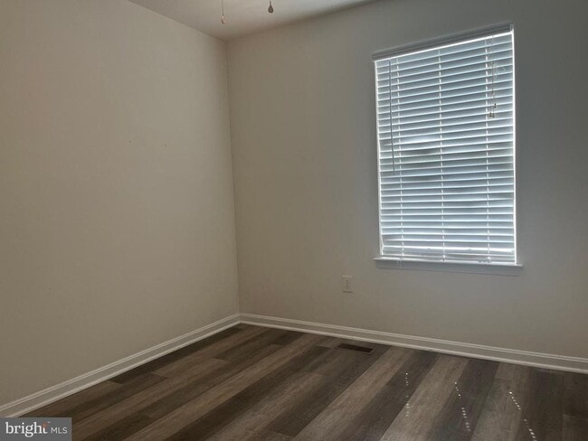 Building Photo - 178 Magellan Dr
