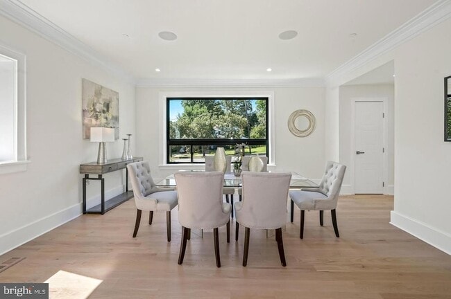 Building Photo - 5805 Massachusetts Ave