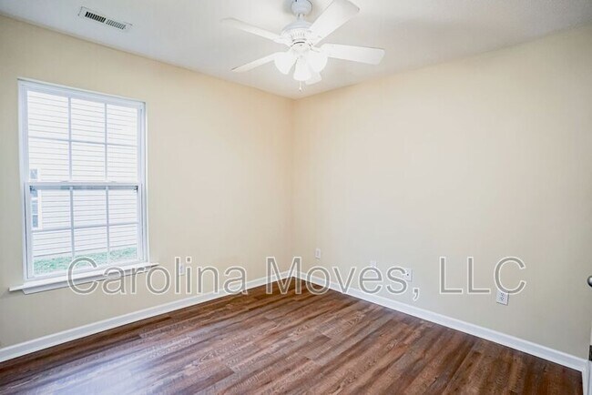 Building Photo - 524 Seays Crest Dr