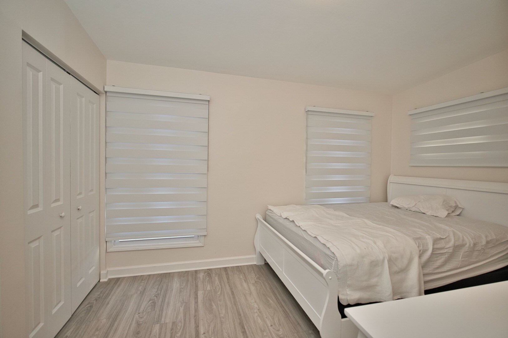 Building Photo - 4616 N Kostner Ave