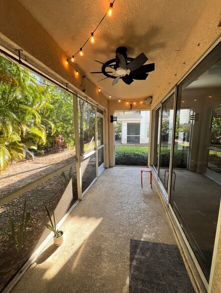 Building Photo - 8165 Pacific Beach Dr