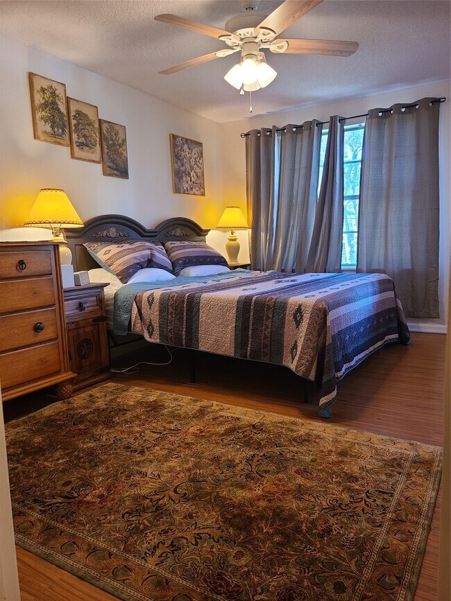 Building Photo - 17018 Water Oak Dr