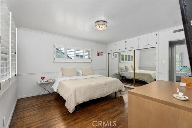 Building Photo - 1002 W Santa Clara Ave