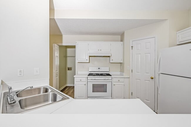 Building Photo - 816 Ravins Way