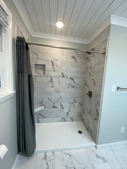 Building Photo - 117 Camellia Dr