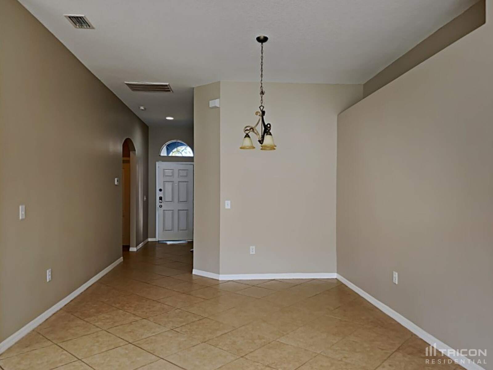 Building Photo - 15822 Pond Rush Ct