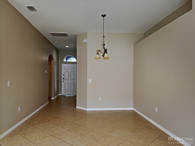 Building Photo - 15822 Pond Rush Ct