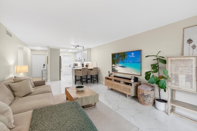 Building Photo - 322 N Federal Hwy