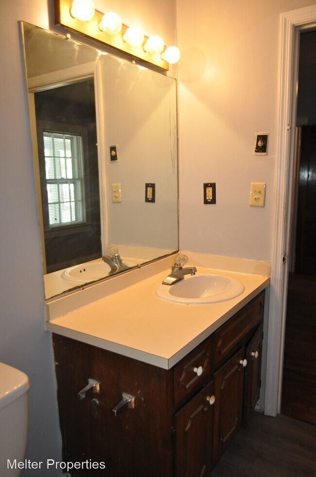 Building Photo - 2 br, 1 bath House - 5339 Morganton Road