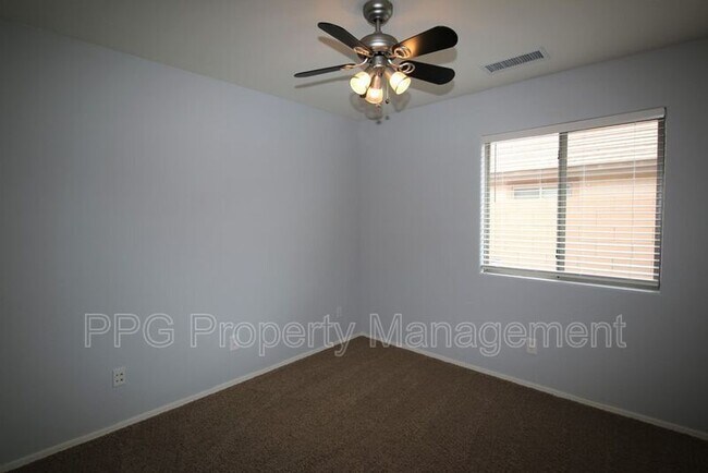 Building Photo - 25849 W St Kateri Dr