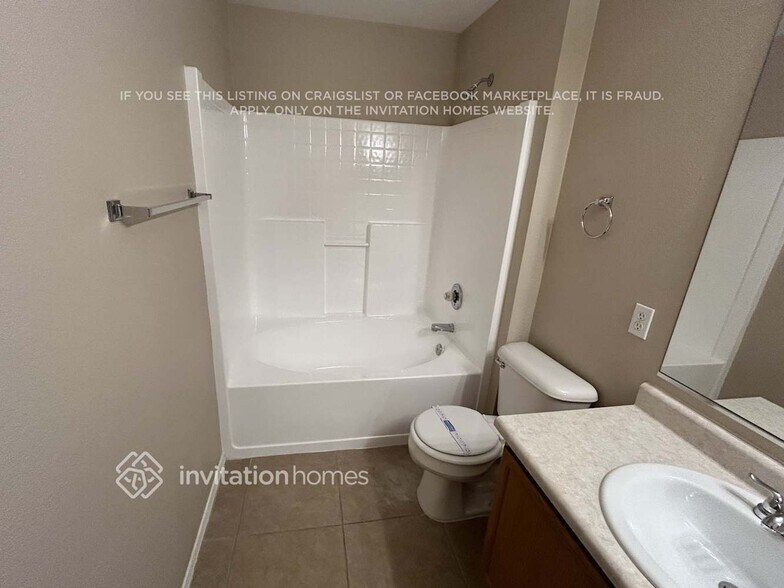 Building Photo - 10749 W Carlota Ln