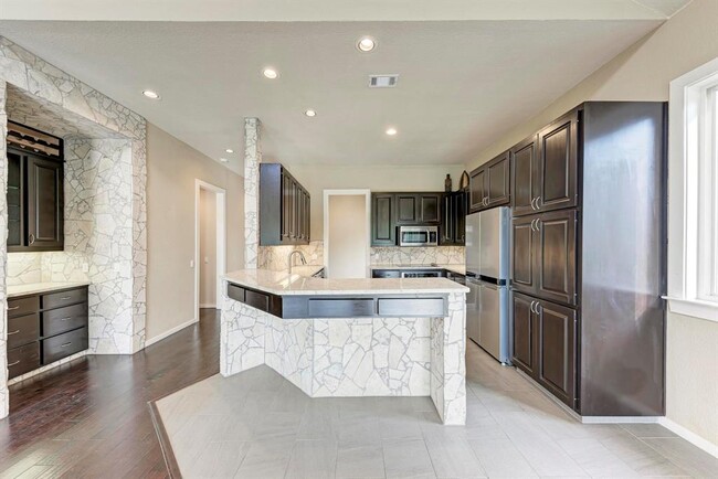 Building Photo - 146 Double Eagle Dr