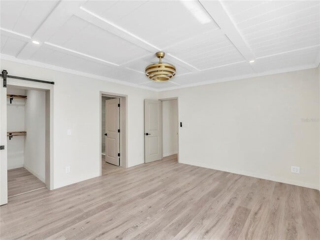 Building Photo - 4870 Venetian Blvd NE