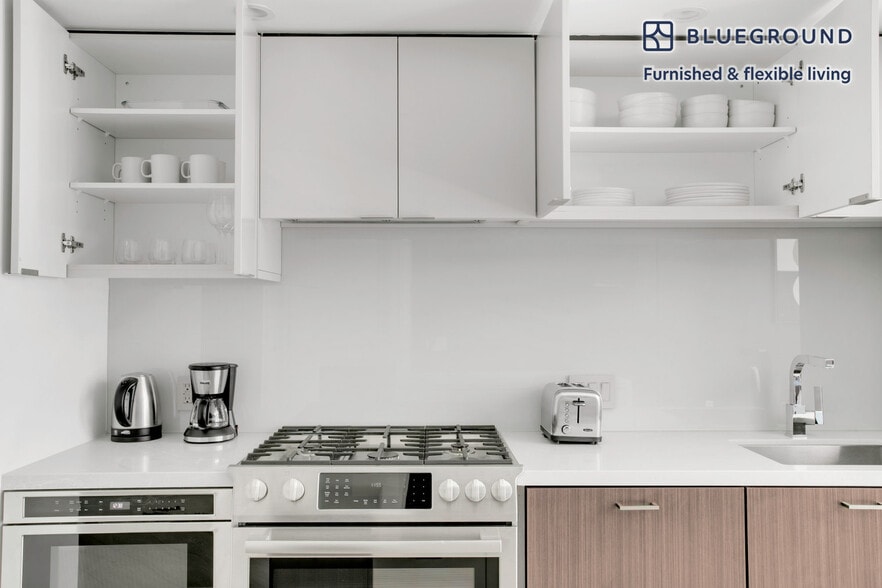 Building Photo - 1901 Connecticut Ave NW