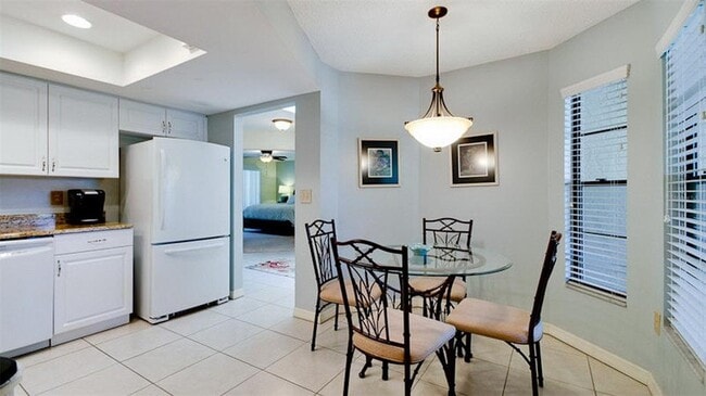 Building Photo - 7893 Timberwood Cir