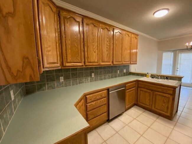 Building Photo - Coming Soon!!!!!  Union schools: 4 bedroom...
