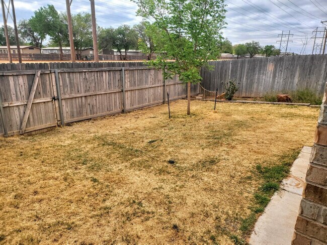 Building Photo - 2219 Quitman Ave