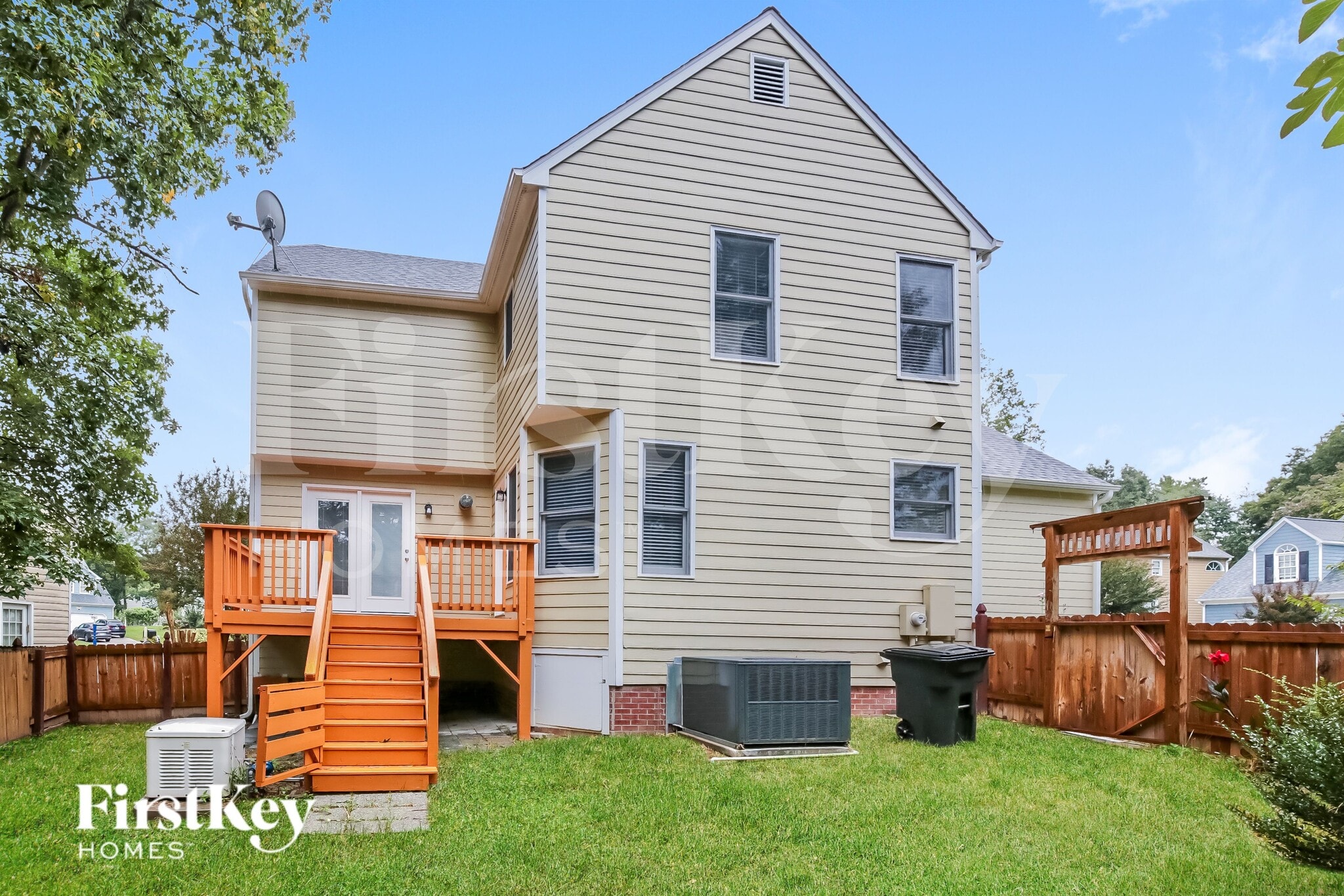 Building Photo - 1500 Groveland Trail