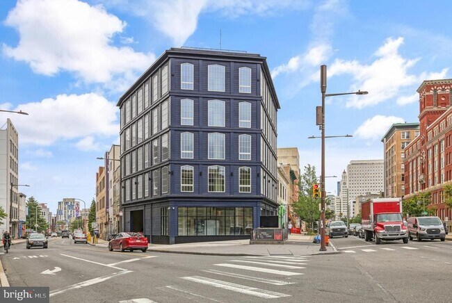 Building Photo - 689 N Broad St