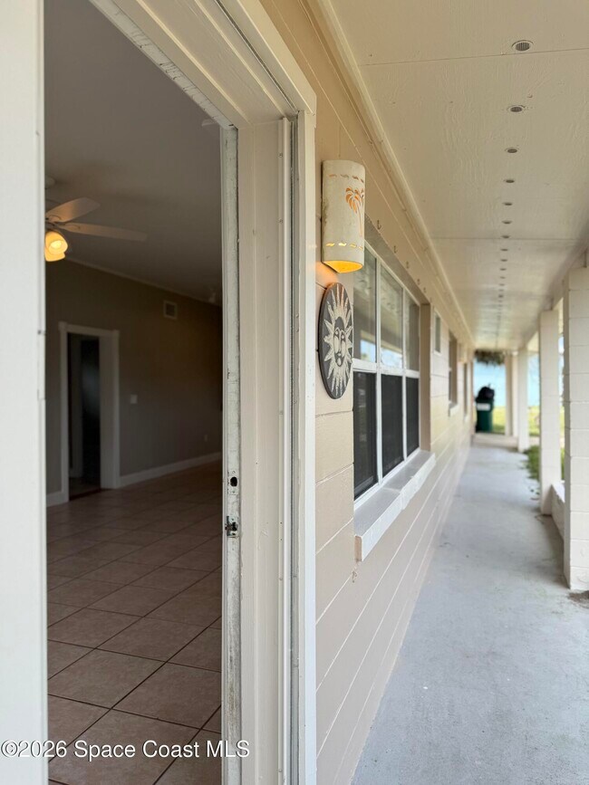 Building Photo - 910 S Orlando Ave