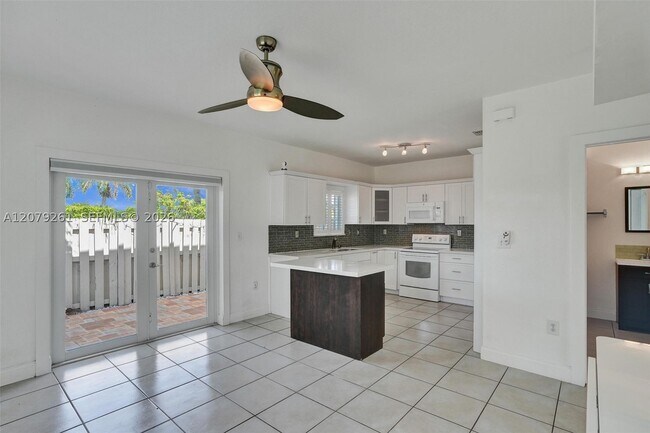 Building Photo - 12232 SW 148th St