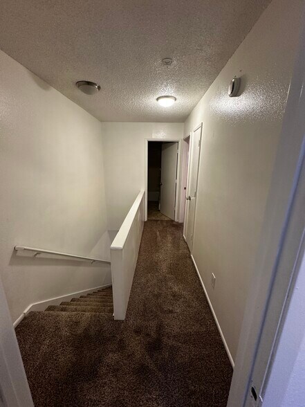 Building Photo - 4104 San Roberto Ave