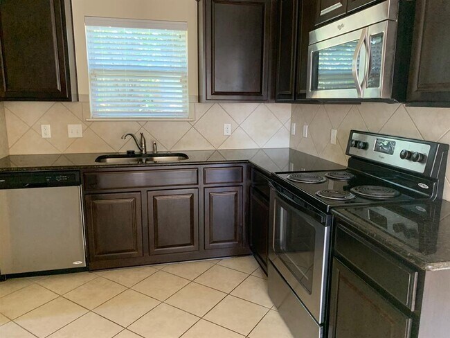 Building Photo - 5805 Loblolly Ln