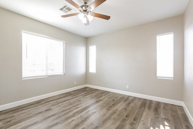 Building Photo - 6073 W Traviata Ave