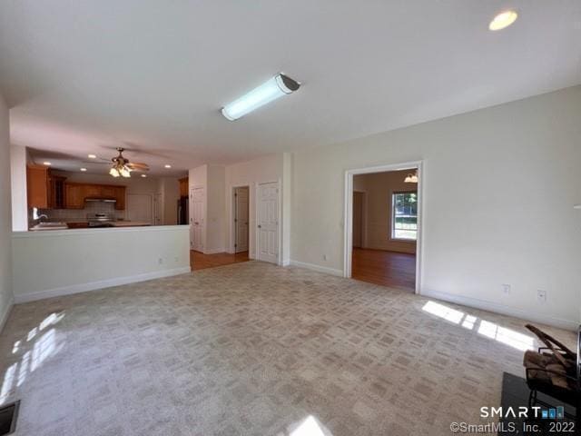 Building Photo - 242 Upper Pattagansett Rd