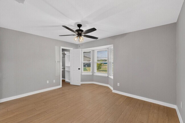 Building Photo - Newly Renovated Home In Watauga Ready To Be Yours!!!!