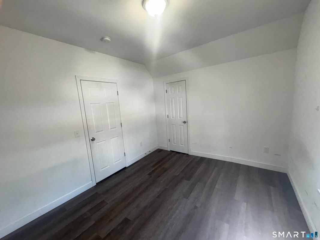 Building Photo - 22 Brewster St