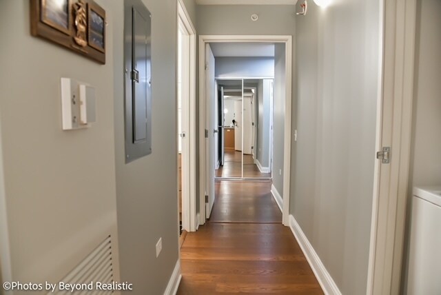 Building Photo - 9655 Woods Dr