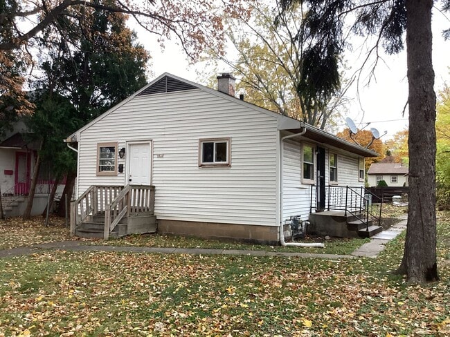 Building Photo - 3 Bedroom Single family home