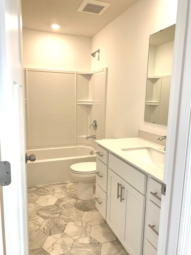 Building Photo - 1914 Prospect Ln