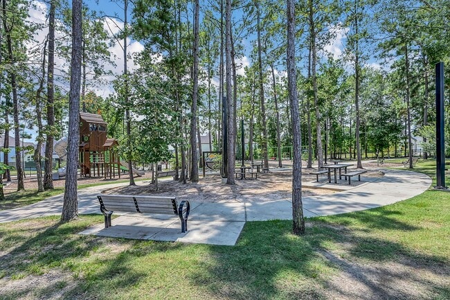 Building Photo - 328 Rise Ln