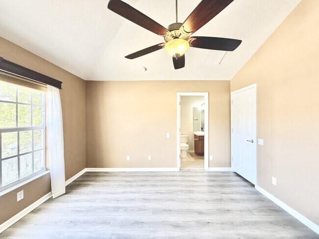 Building Photo - 10130 Westpark Preserve Blvd