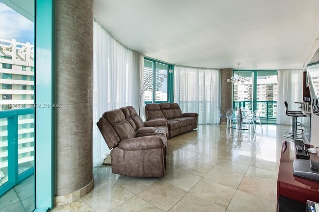 Building Photo - 6000 Indian Creek Dr