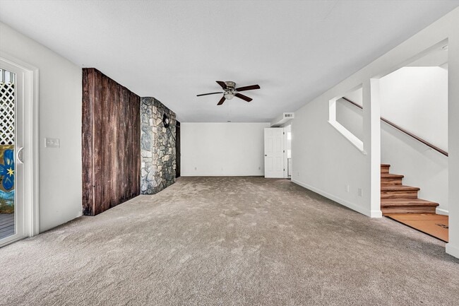 Building Photo - Beautiful home in Chestnut Creek