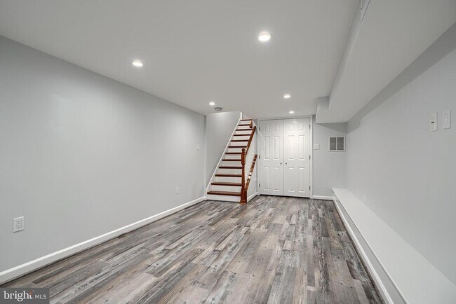 Building Photo - 1166 Carroll St